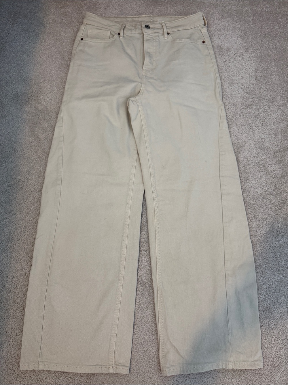 Old Navy 8 wide leg ecru jeans